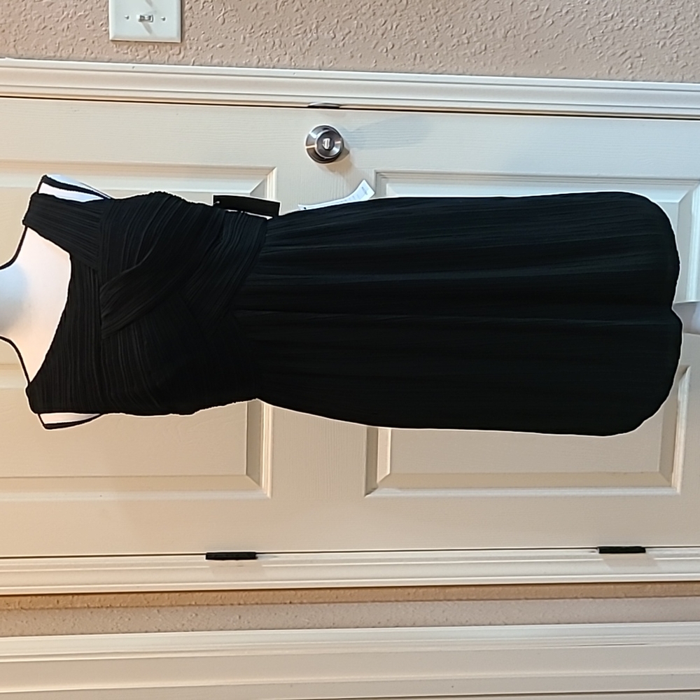 Donna Ricco Black Dress